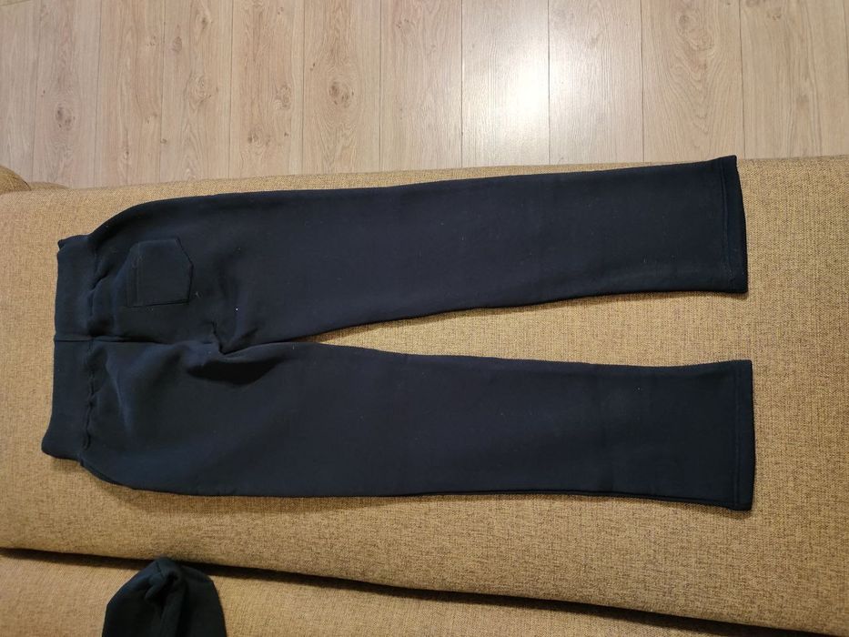 Спортивный женский костюм