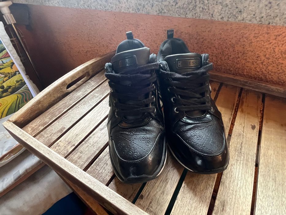 Дамски сникърси  Guess