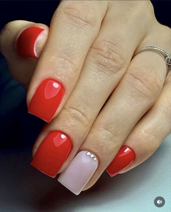 Наращивание ногтей маникюр,педикюр