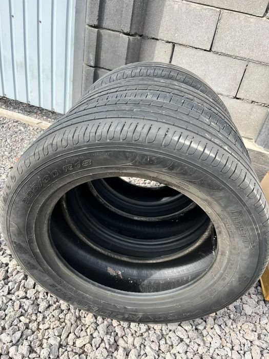 Резина Pirelli 225/60/18