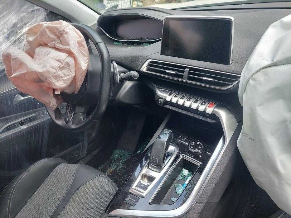 Пежо 3008 1.5HDi 131к.с. на части