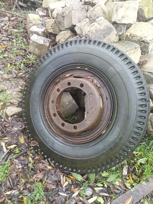 Vând roata completă