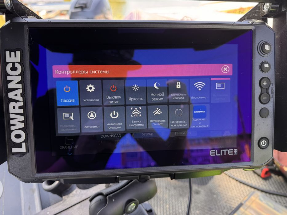 Эхолот Lowrance elite fs 9