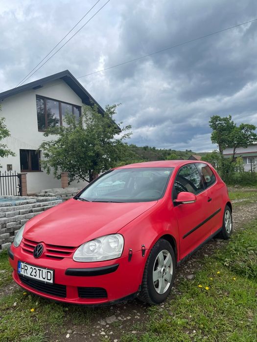 Vând golf 5 1.9 TDI
