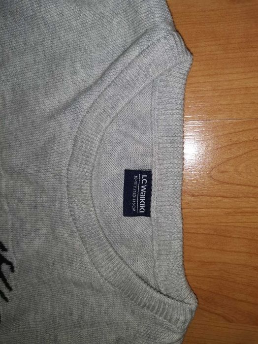 Pulover baieti Waikiki marimea 10-11 ani