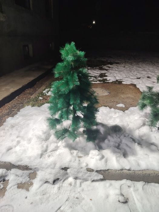 Ёлки искусственные