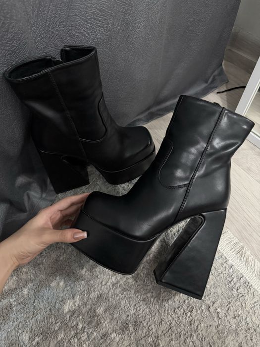 Ботфорты Valentina