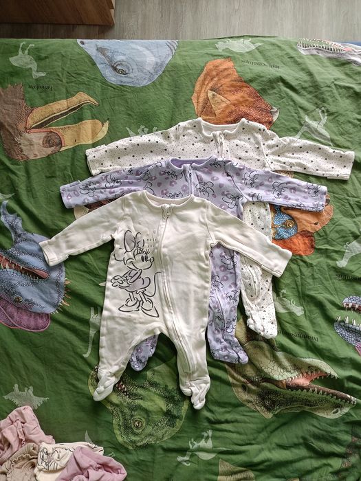 Бебешки дрехи за момиче