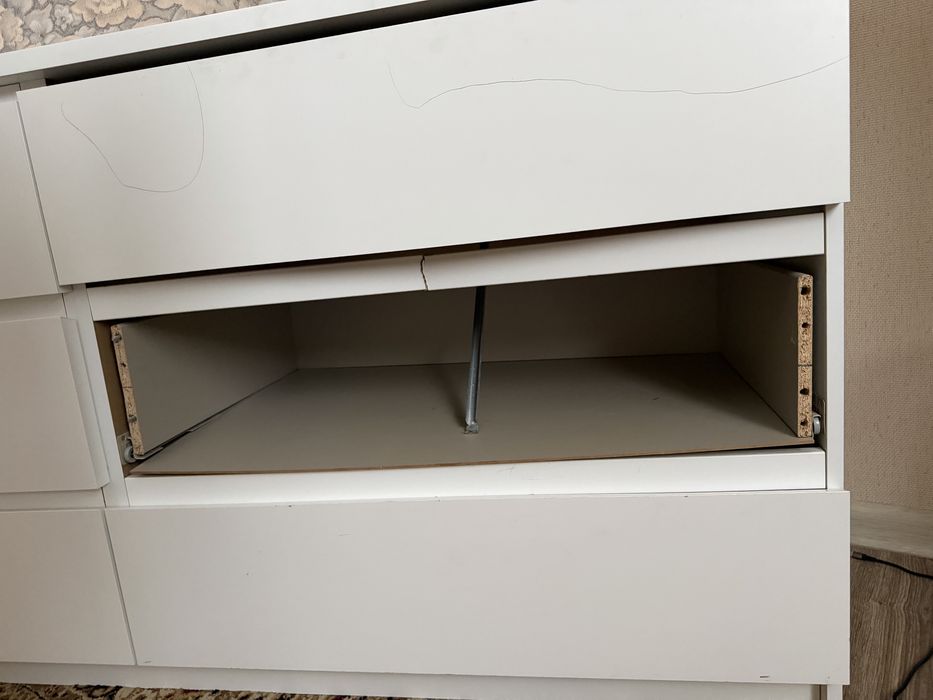 Шкаф от икея белый