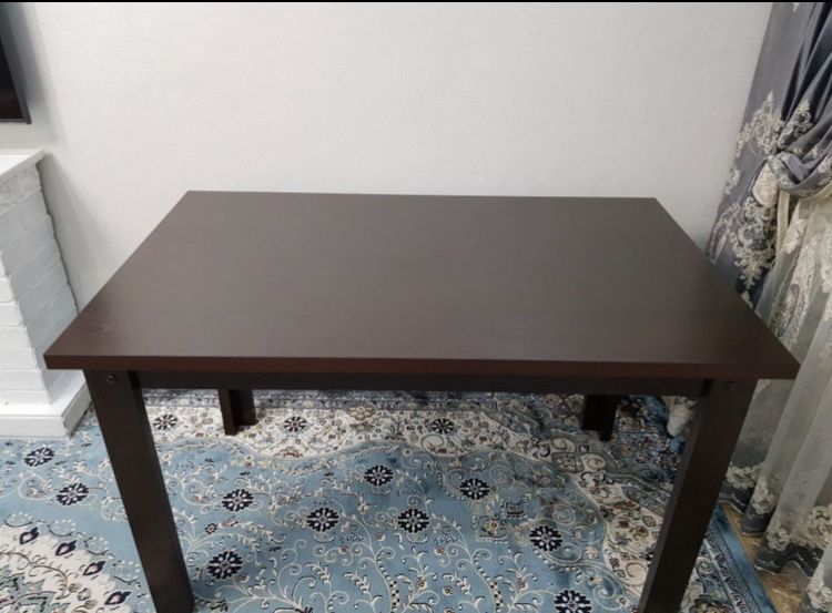 Продам кухонный стол