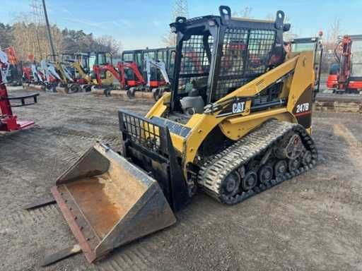 Mini incarcator frontal CAT 247B - Bobcat