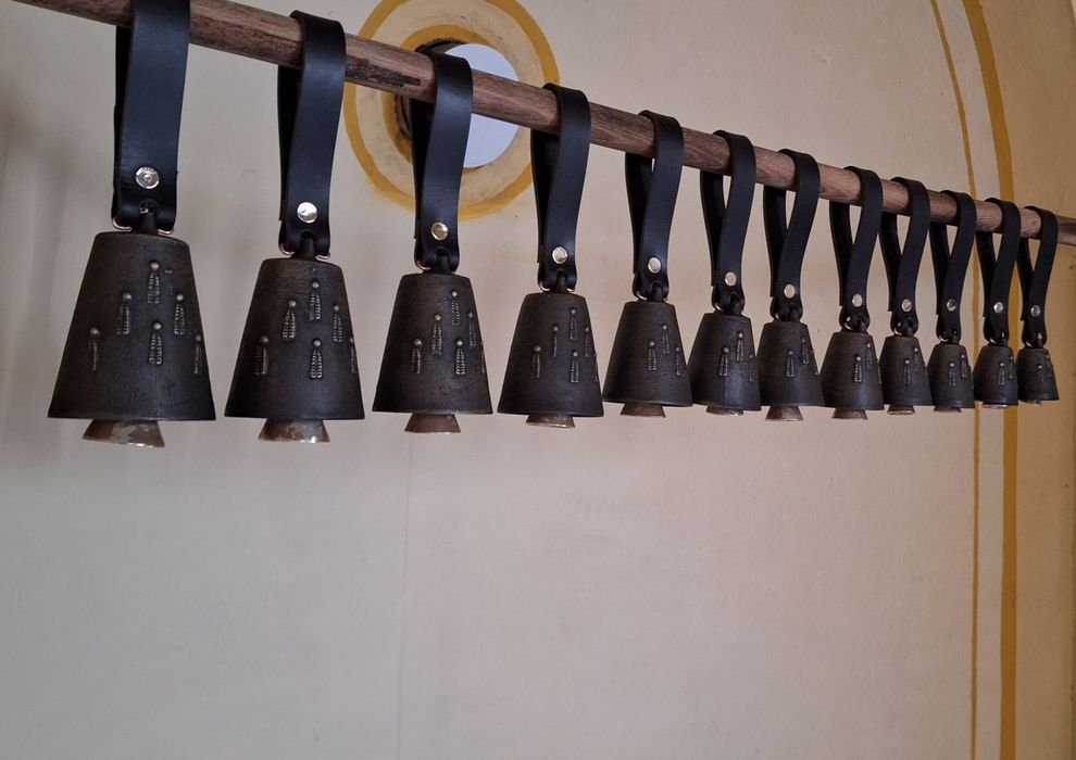 Български чанове с каишки