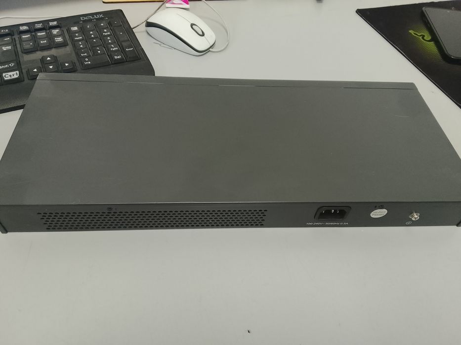 Продам коммутатор DES-1210-52/ME