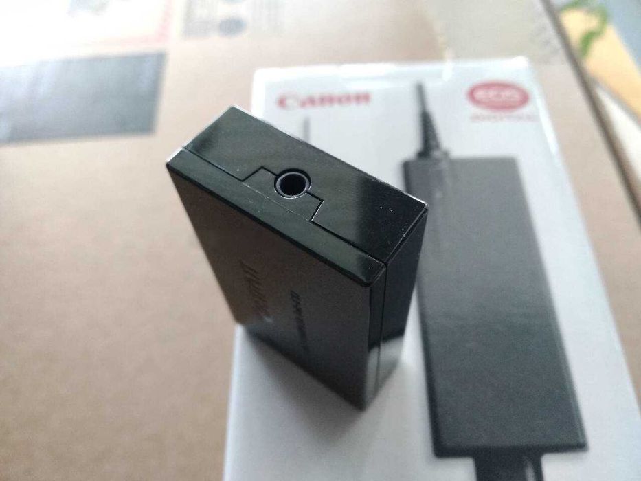 Захранване за камери Canon