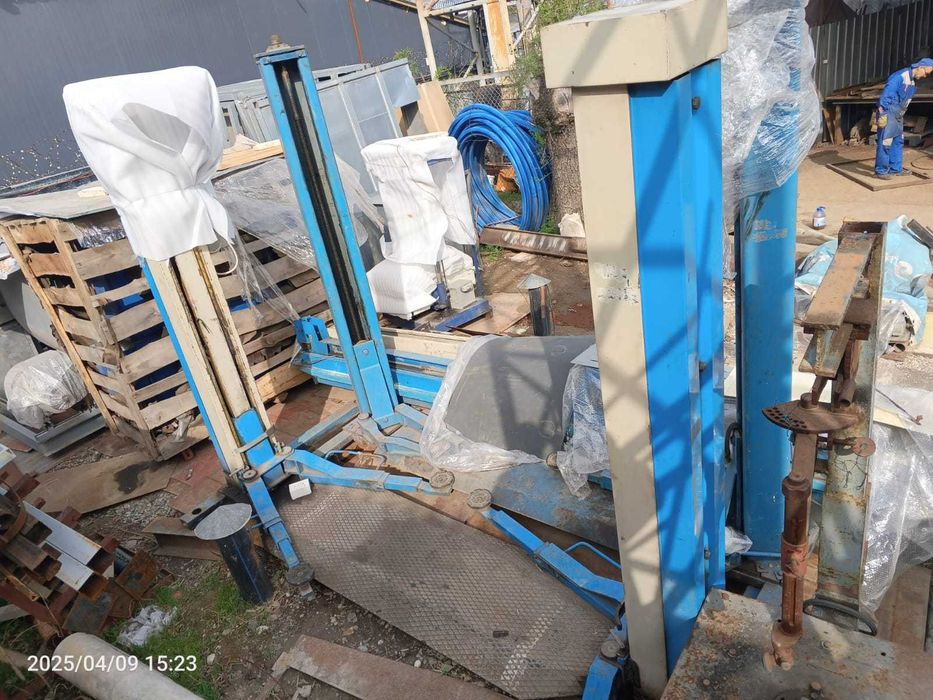 Подъемник винтовой