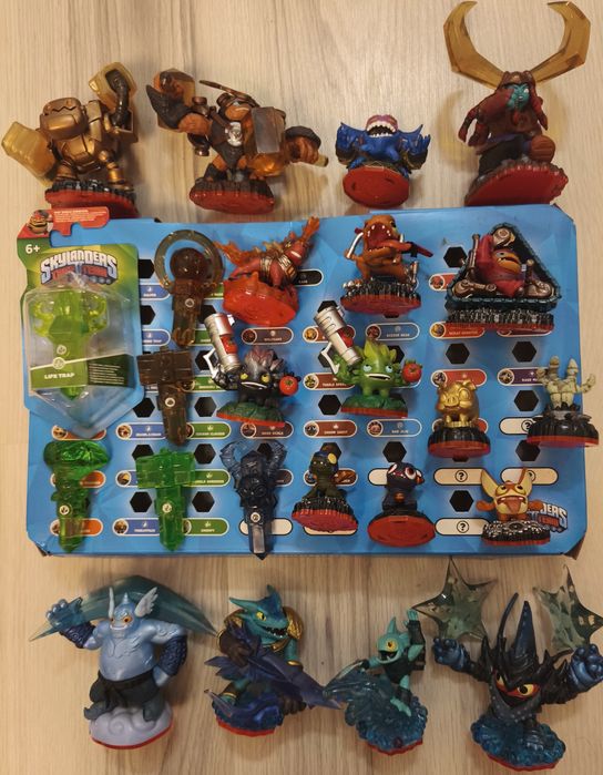 Skylanders la bucata,lot sau schimb 140 figurine, portale,jocuri