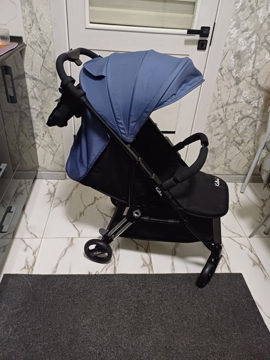 Продаётся фирменный коляска