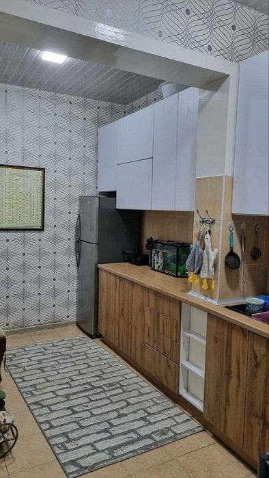 Юнусабад11, 4/1/4, Раздельная НеТорец 81м2,Ипотека Да, Парковка+Огород