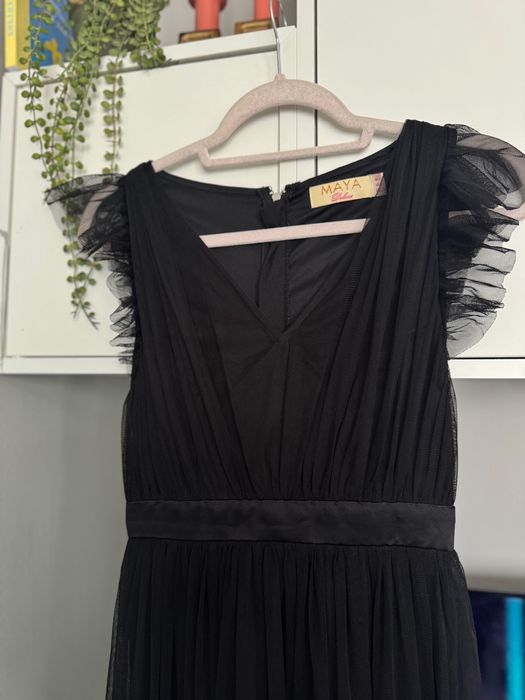 Черна рокля с тюл Maya deluxe и черна панделка ххс eu32 хс размер