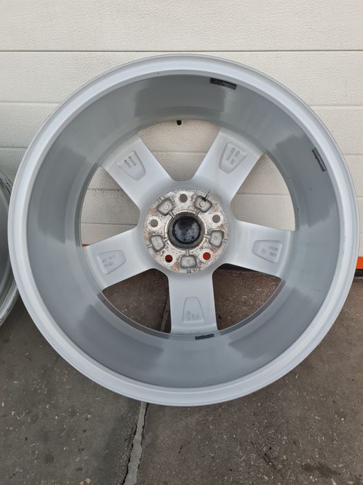 Оригинални джанти за ФОЛКСВАГЕН ТОУАРЕГ VW TOUAREG R19 5x130 ET59 8.5J