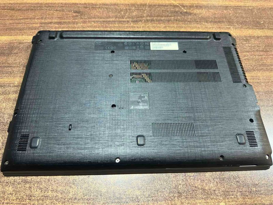 Acer Aspire E5-532, Nvidia 920M, 4GB RAM, 256GB