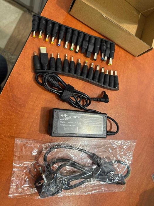 Универсальный блок питания для ноутбуков