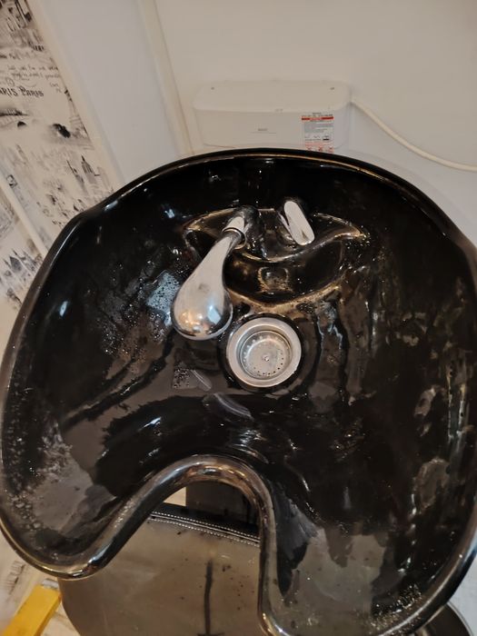 Ofer servicii rapide și profesionale de montaj, înlocuire  baterii sanitare. Pun accent pe curățenie, execuție corectă și prețuri corecte.