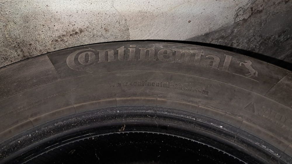 Anvelope Iarna CONTINENTAL 255/60 R18 Cauciucuri
