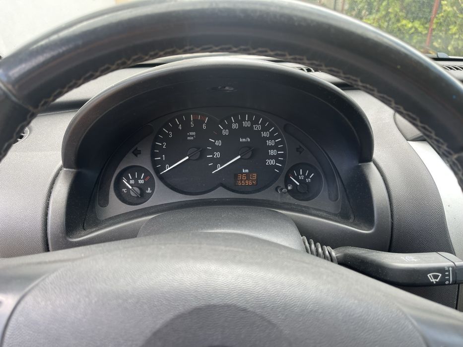 Opel corsa C 1.3 2005