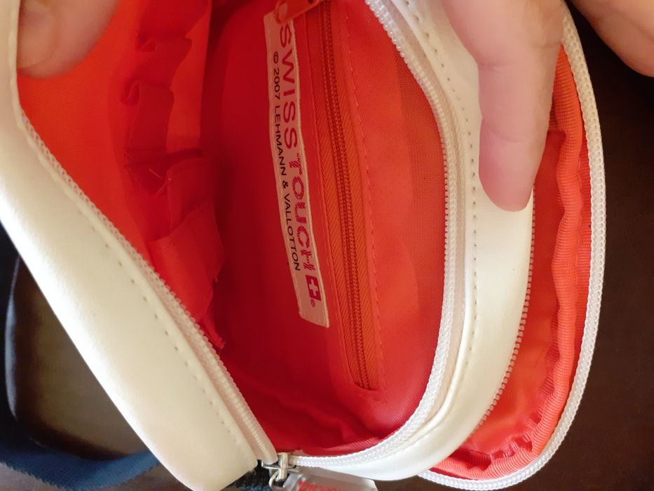 Borseta noua , cu 2 buzunare