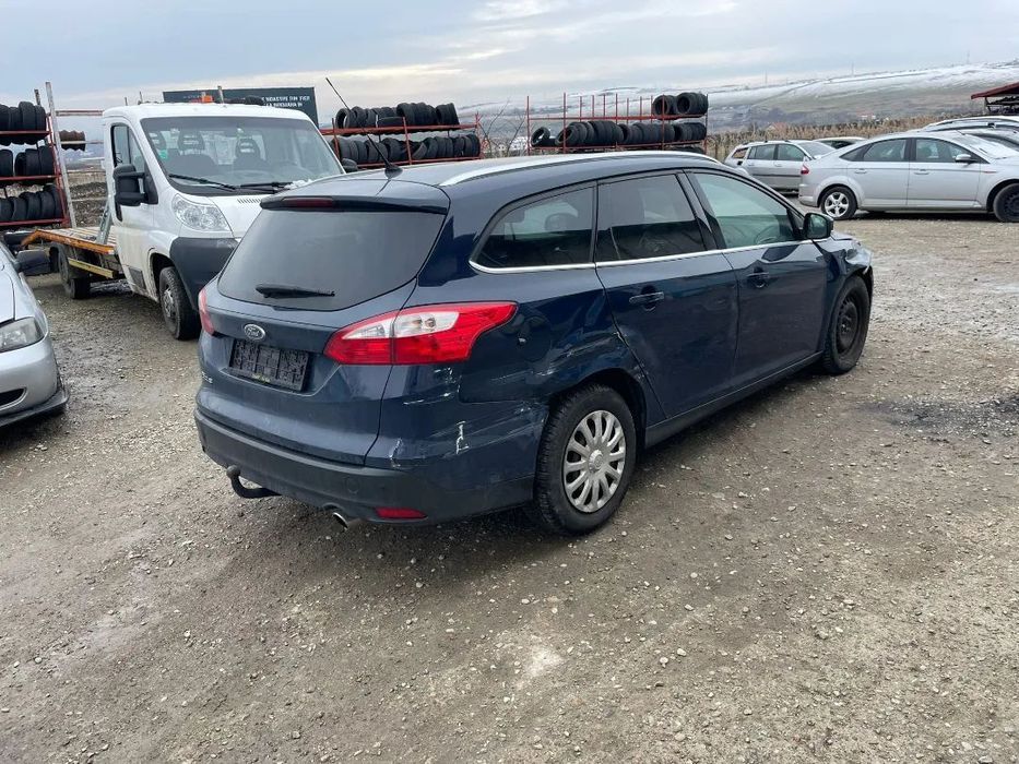 Dezmembrez piese Ford Focus 3