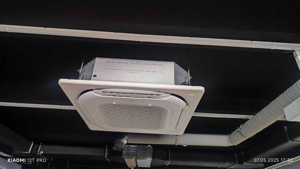 Midea кассетный кондиционер — охлаждение 360° до +60°C Invertor