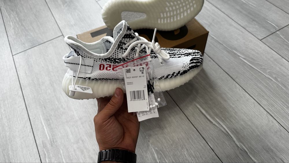 Yeezy 350 V2 – modele disponibile