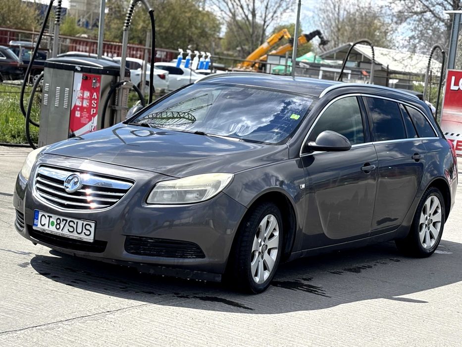 SUPER OFERTA Opel insignia 2010 130cp 2.0 VAND URGENT!! Pret 2000 EURO