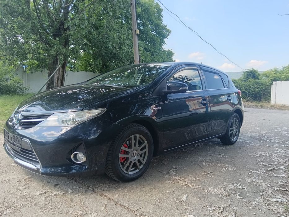 Toyota Auris Hybrid