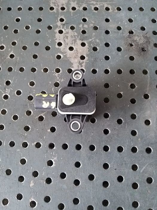 Senzor impact vw polo 6r 1q0955557