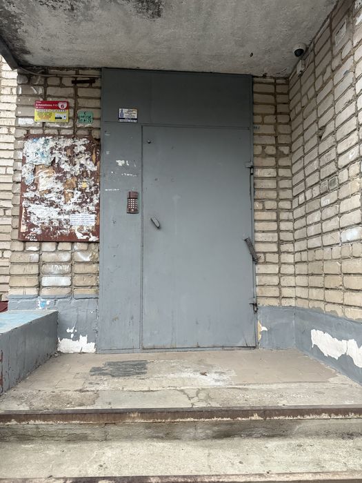 Металлическа дверь