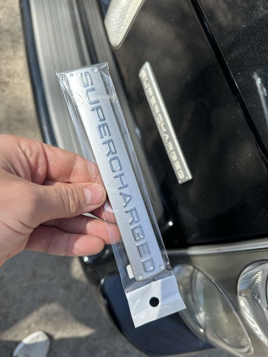 Шильдик Supercharged Range Rover L322
