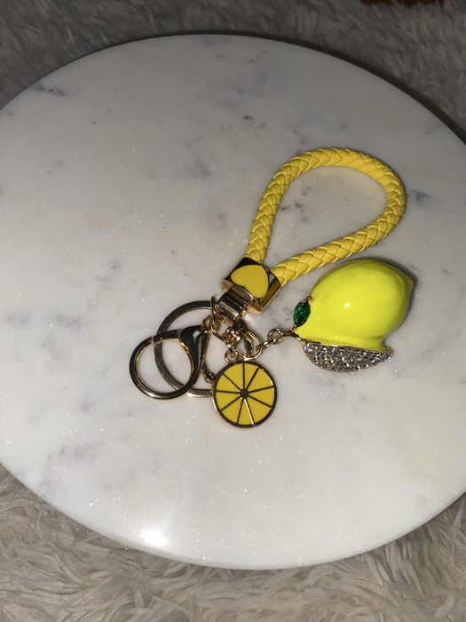 Bag charm cu lamaie- Accesoriu pentru geanta