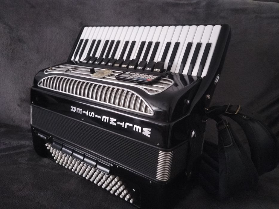 Weltmeister Supita seria 5670 cu cel mai nou sistem MIDI URGENT!!!