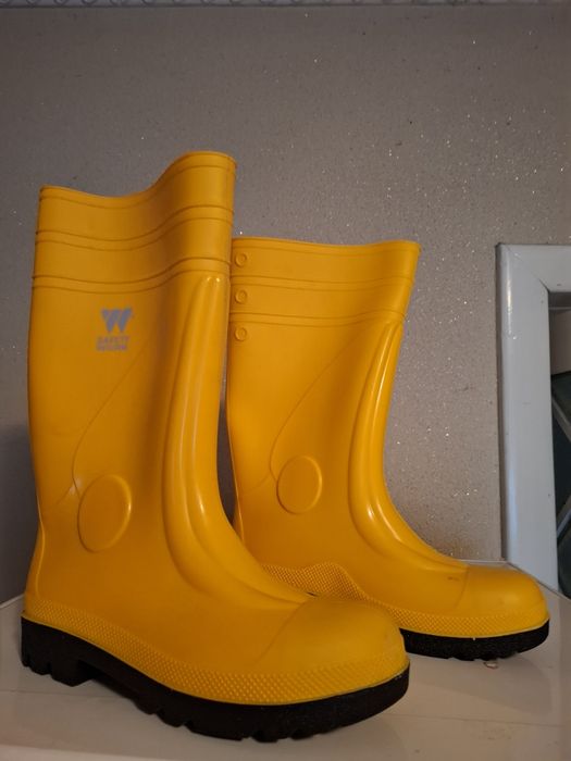 Bocancide lucru cu bombeu metalic