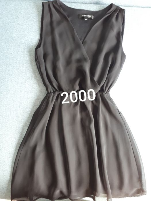 Черное атласное  платье