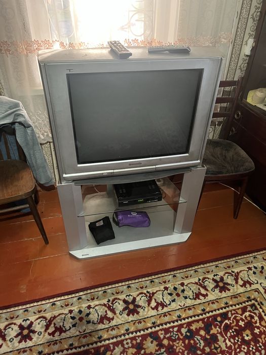 Продам телевизор