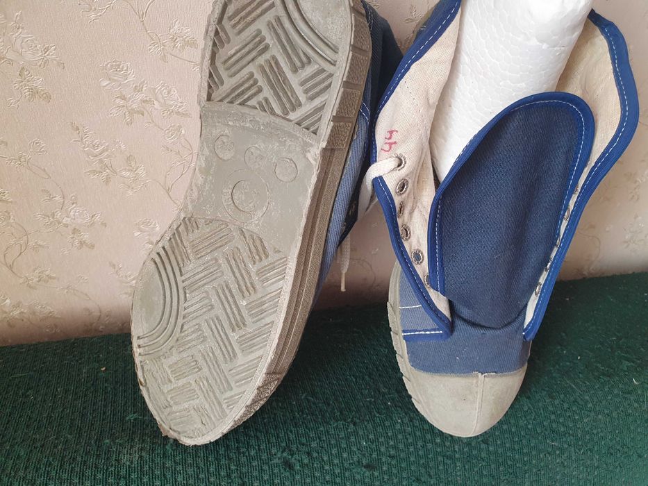 Продам КЕДЫ новые СССР РЕТРО дизайн