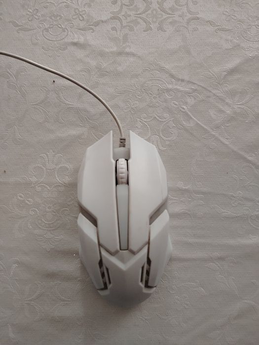 Продам игровую мышь для компьютера