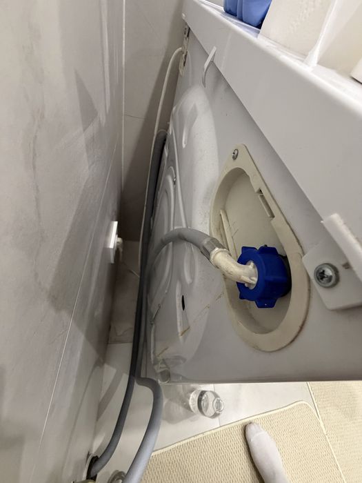 Продам стиральную машинку INDESIT