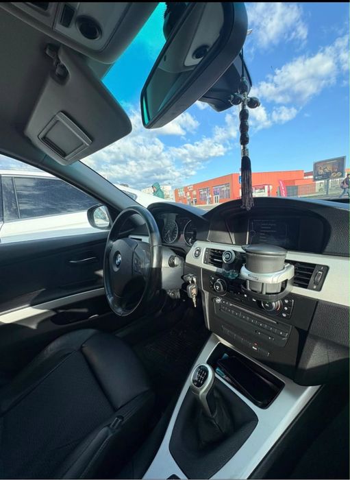 BMW Seria 3 2009 — imagine 3