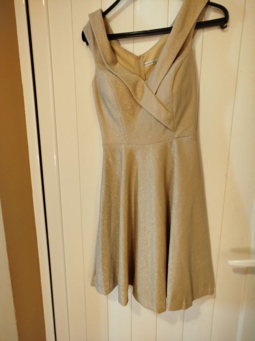 Официална рокля 36 размер