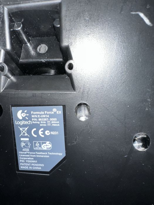 Volan de gaming Logitech