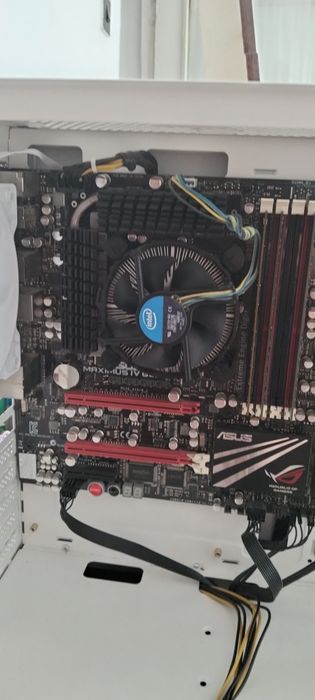 Kit Gaming: Placă de bază Asus ROG Maximus IV GENE-Z + I5 2550K + 16GB RAM + Video RX 550 2GB